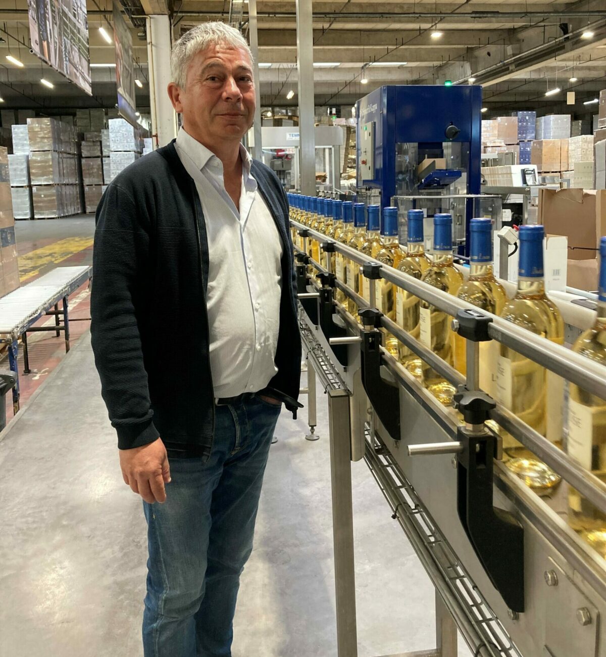Jean-Pierre Bourlot- Mise en bouteilles Vignobles Prestation de Mise en bouteille de vin pour la grande distribution, l'export et les négociants